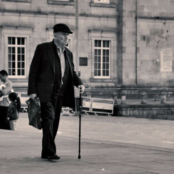 Old man - Photo by Andrés Gómez